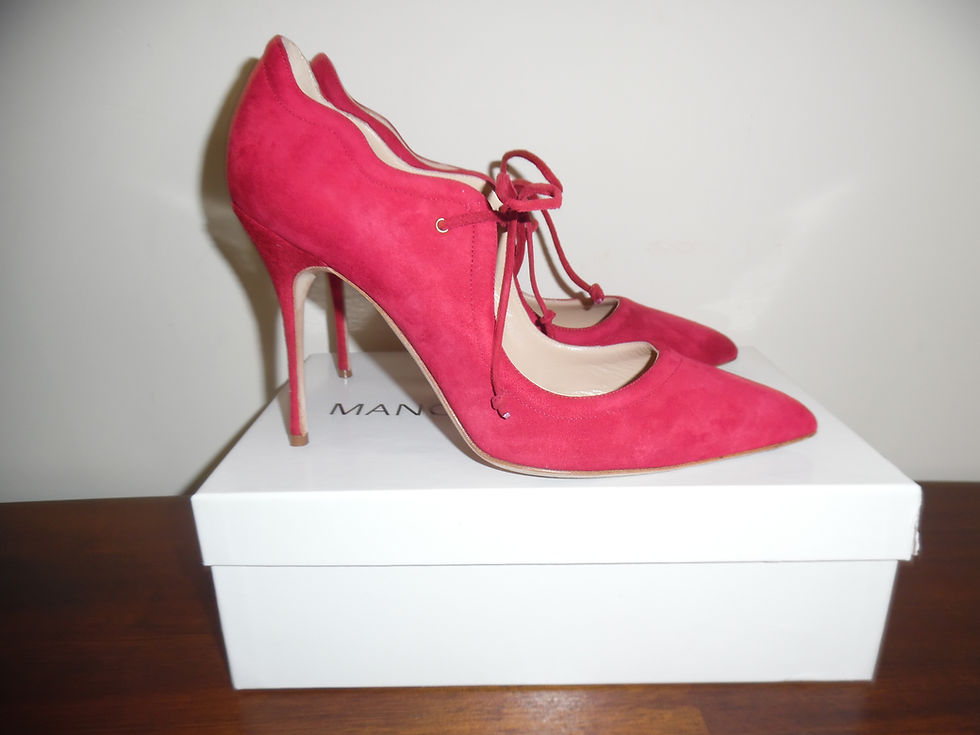 Thumbnail: Manolo Blahnik Refolada Pumps