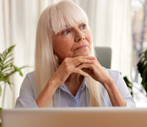 Should I Wait for Mortgage Rates To Come Down Before I Move?