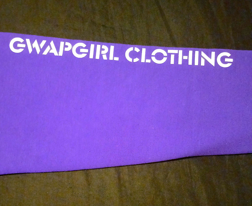 Thumbnail: Gwap Girl Purple (White Frost)
