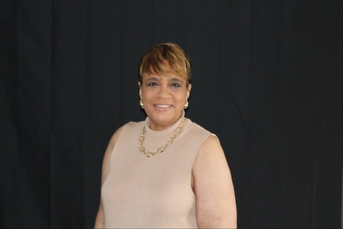 Stephanie Logan.jfif