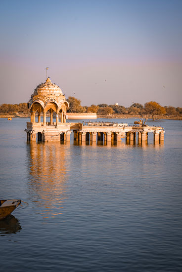 Gadisar Lake