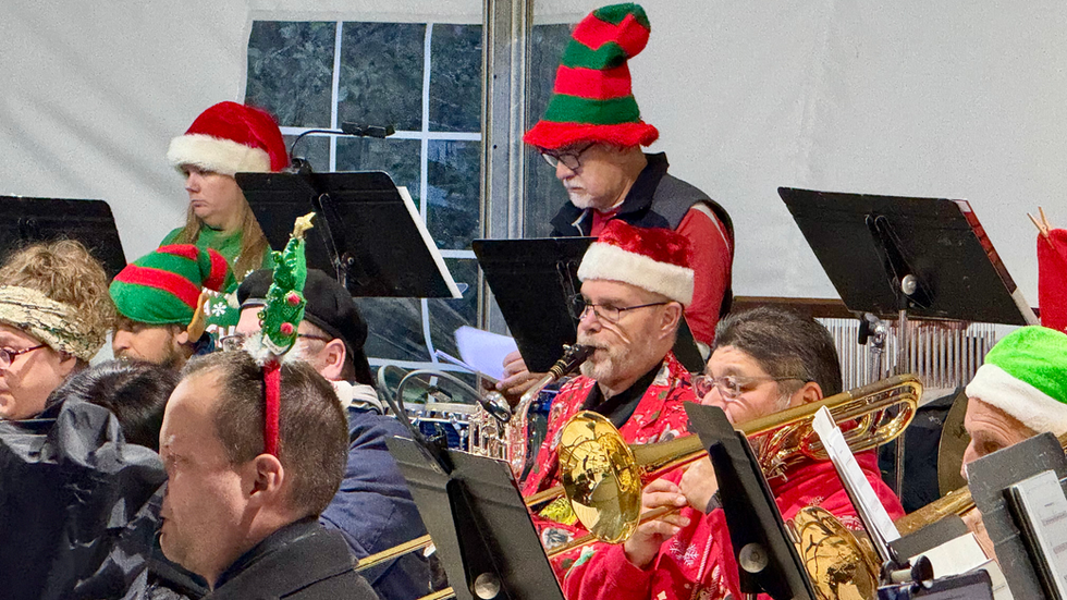 Zilker Holiday Tree Lighting-Austin Civic Wind Ensemble Dazzled the Ceremony