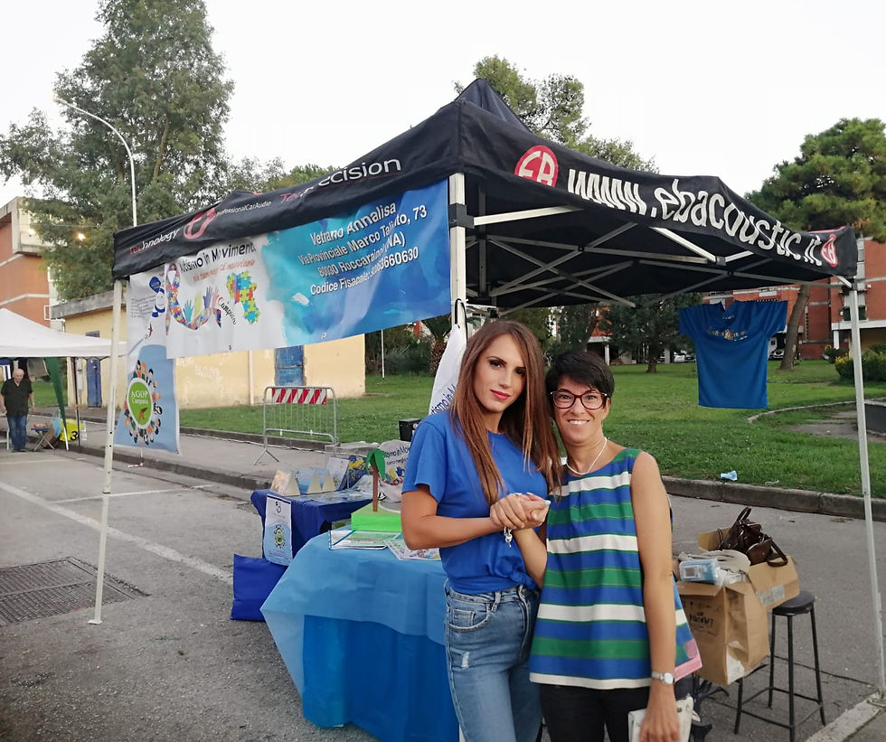 La giornalista pubblicista Maria Rosaria Ricci con la Presidente dell’Associazione Autismo in Movimento.