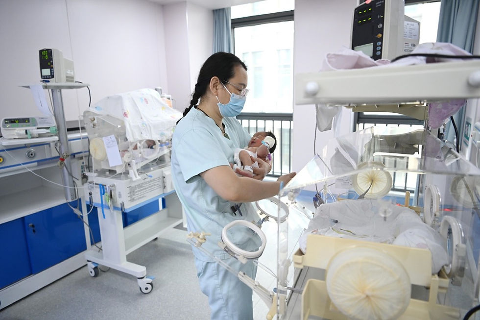 Seguro de maternidad: La fórmula china para volver a nacer