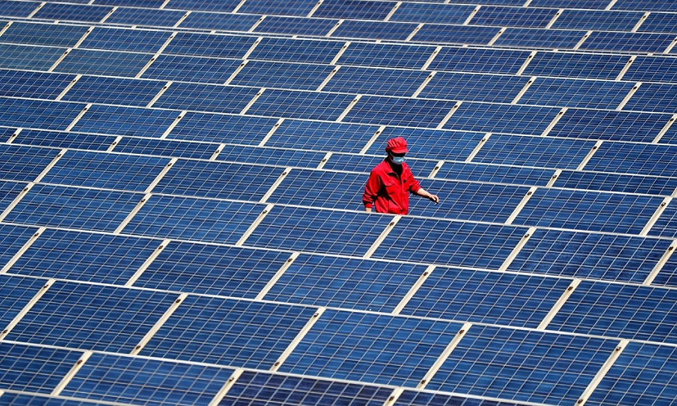 China rompe récord mundial en energía solar con una célula solar de 28,04% de eficiencia