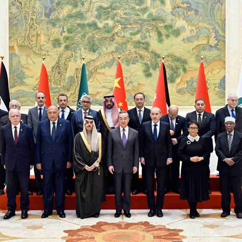 Cancilleres de China y países árabes e islámicos piden alto el fuego en Gaza