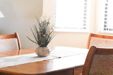 a dining room table scape- small and delicate 