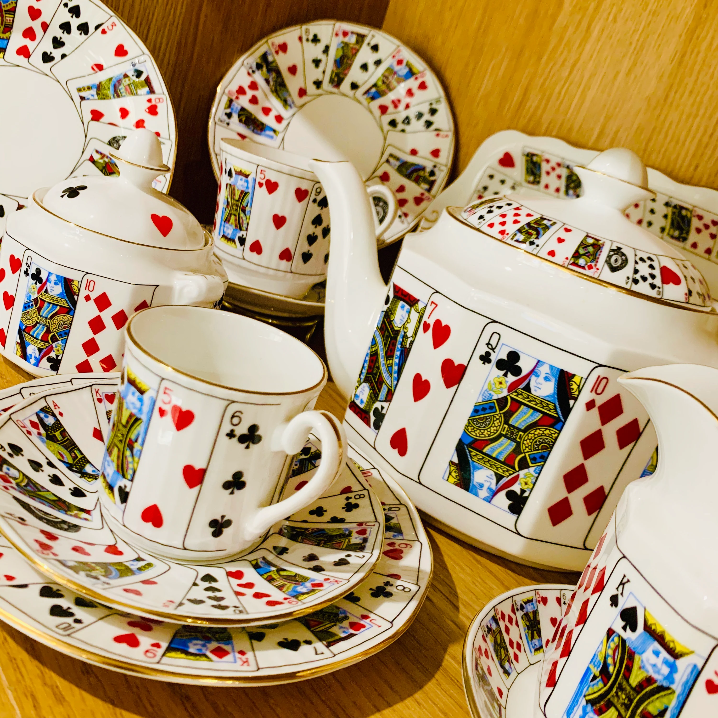 Elizabethan - Cut for Coffee