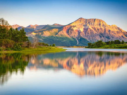 कनाडा में झीलें और पर्वत