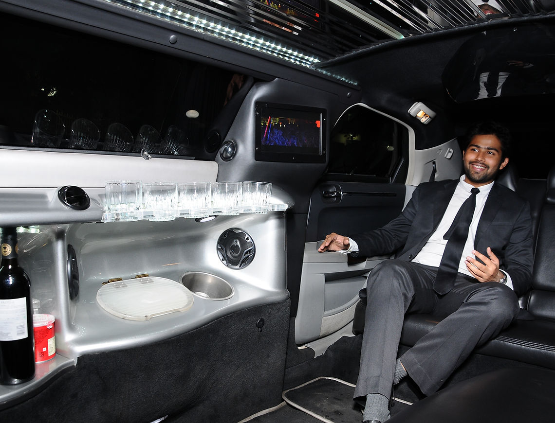 Elegant Limousines for Weddings in Delhi