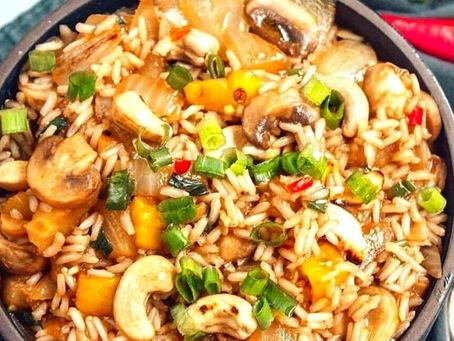 Arroz com abacaxi e cogumelo