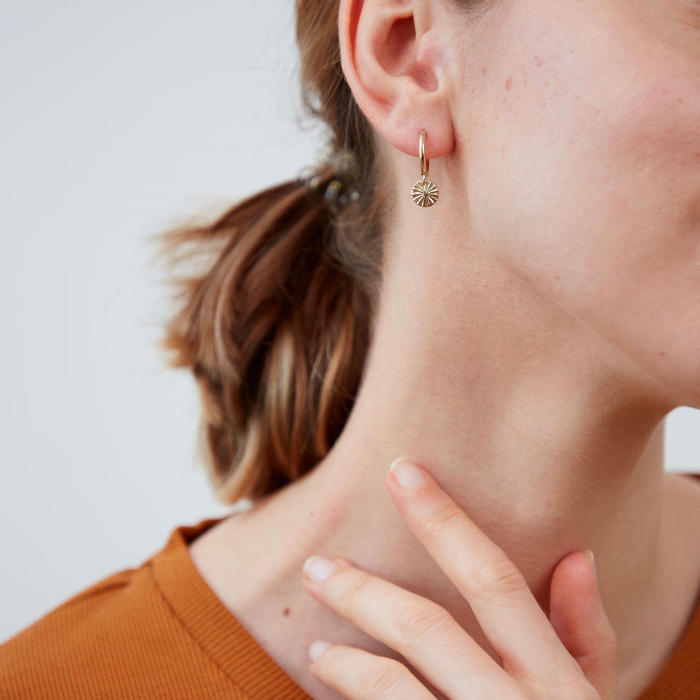 Thumbnail: Mini hoop earrings PLEATS