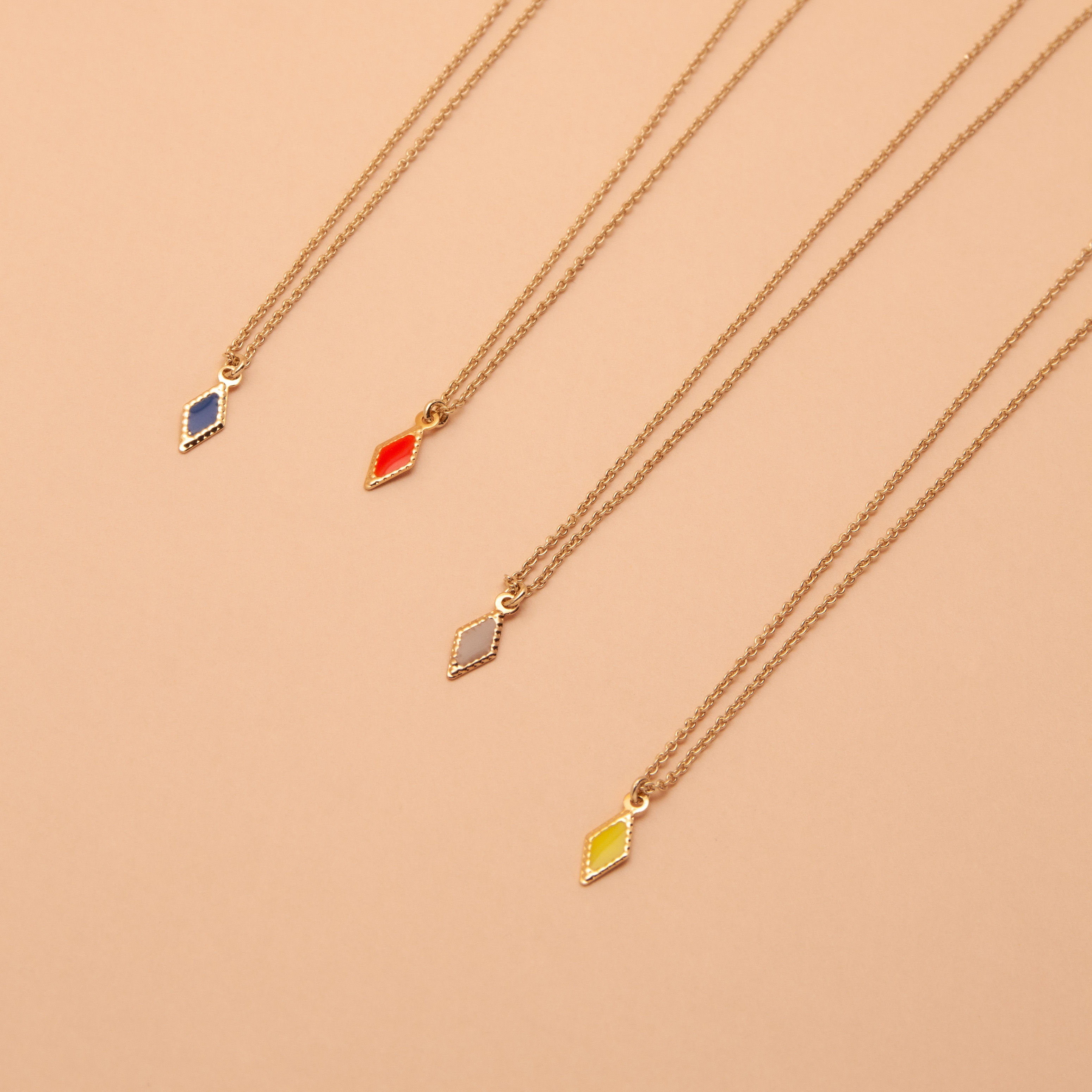 ADORABLES Collier Losange
