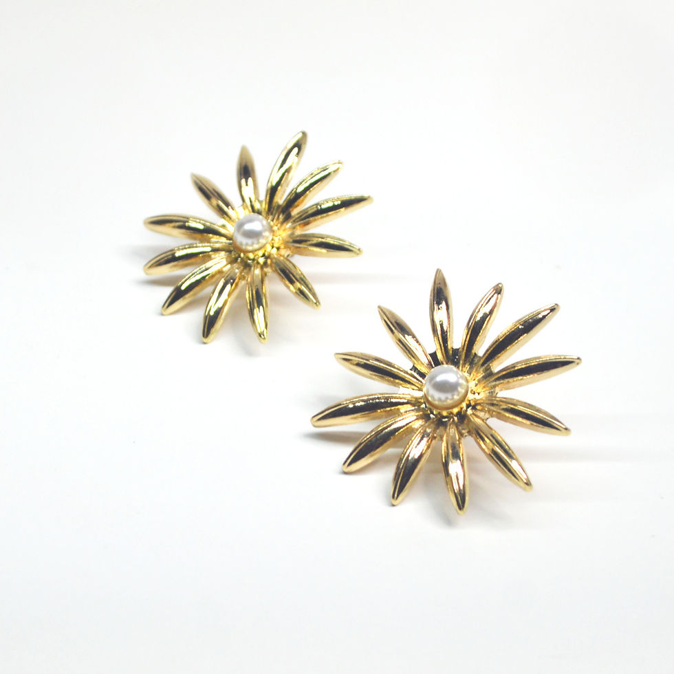 Thumbnail: GOLDEN FLOWER CENTRE PEARL EARRINGS