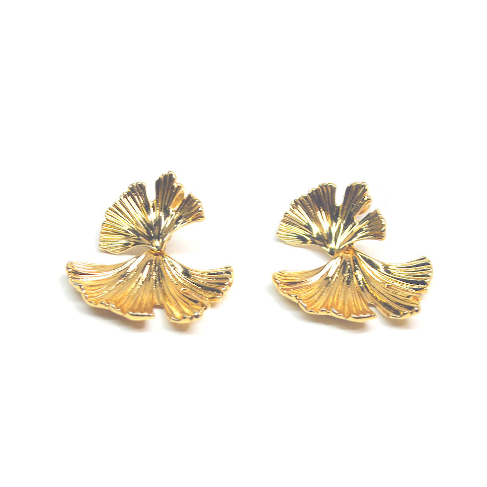 Thumbnail: GOLDEN PETALS LINE TEXTURE EARRINGS