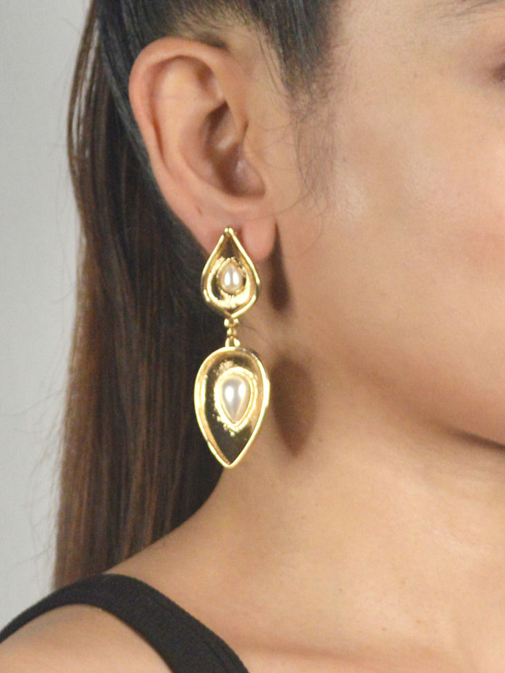 Thumbnail: GOLDEN LEAF PEARL DROP EARRINGS