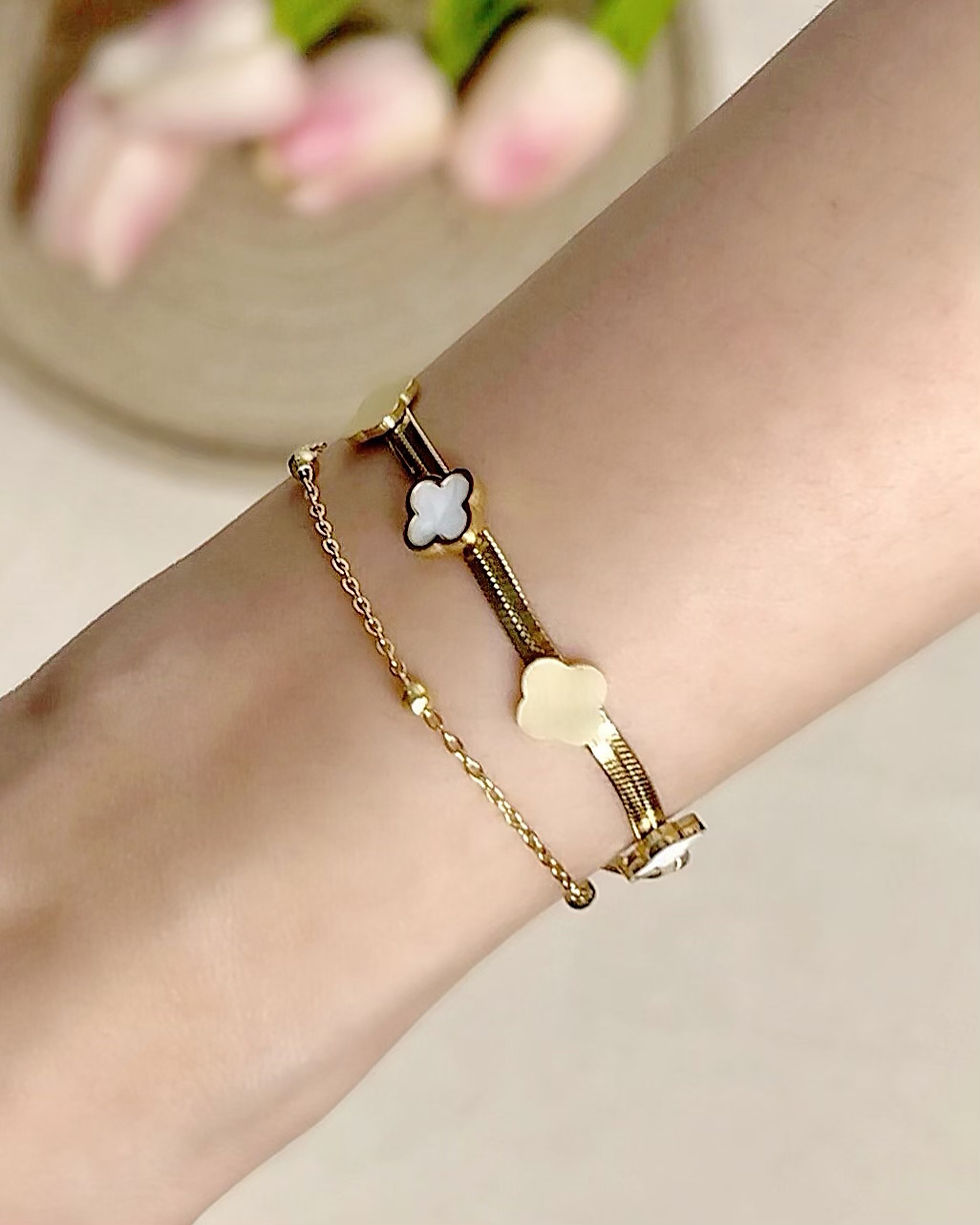 Thumbnail: White golden clover stainless steel double chain bracelet