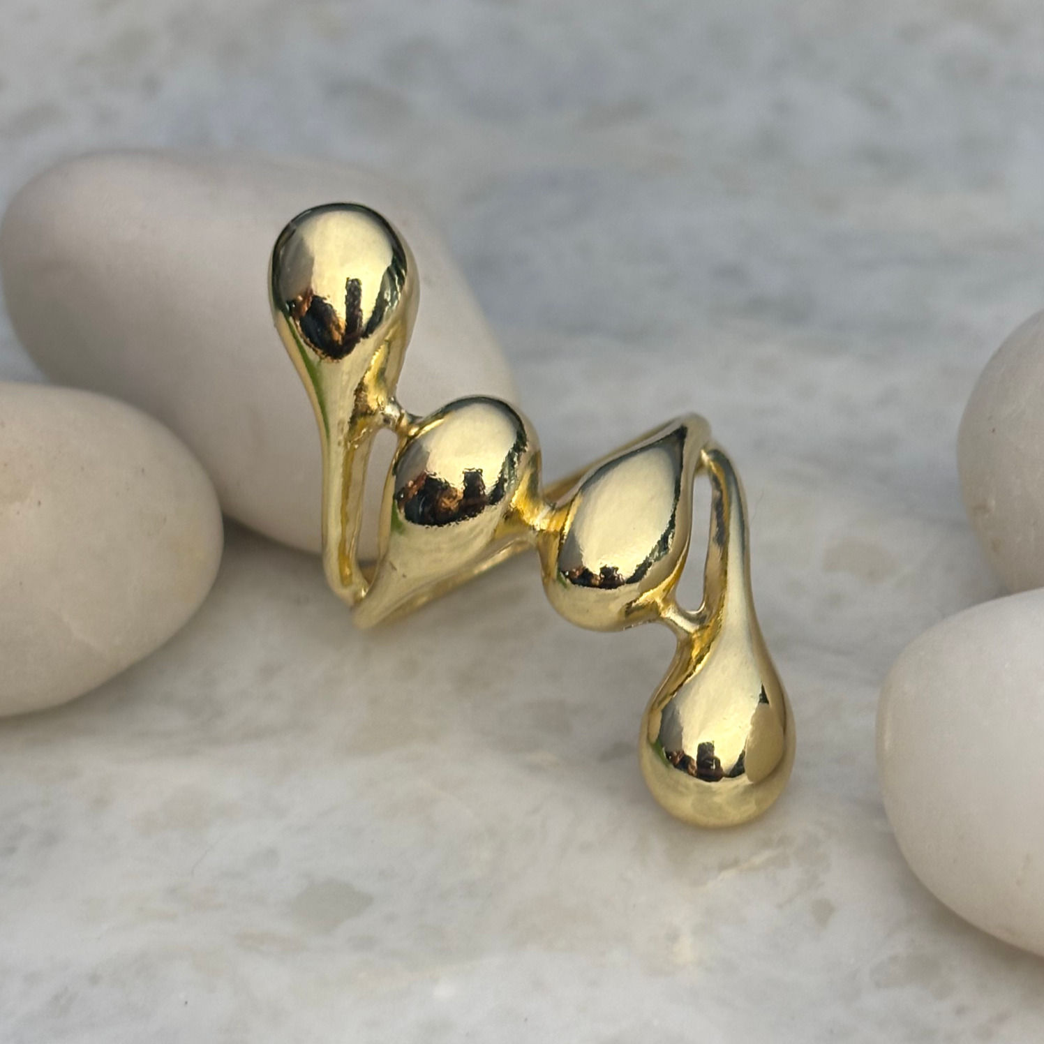 MULTIPLE DROPS GOLDEN RING