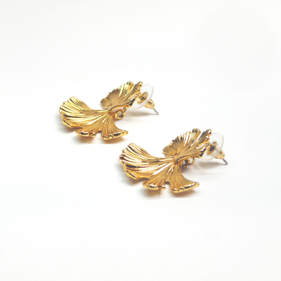 Thumbnail: GOLDEN PETALS LINE TEXTURE EARRINGS