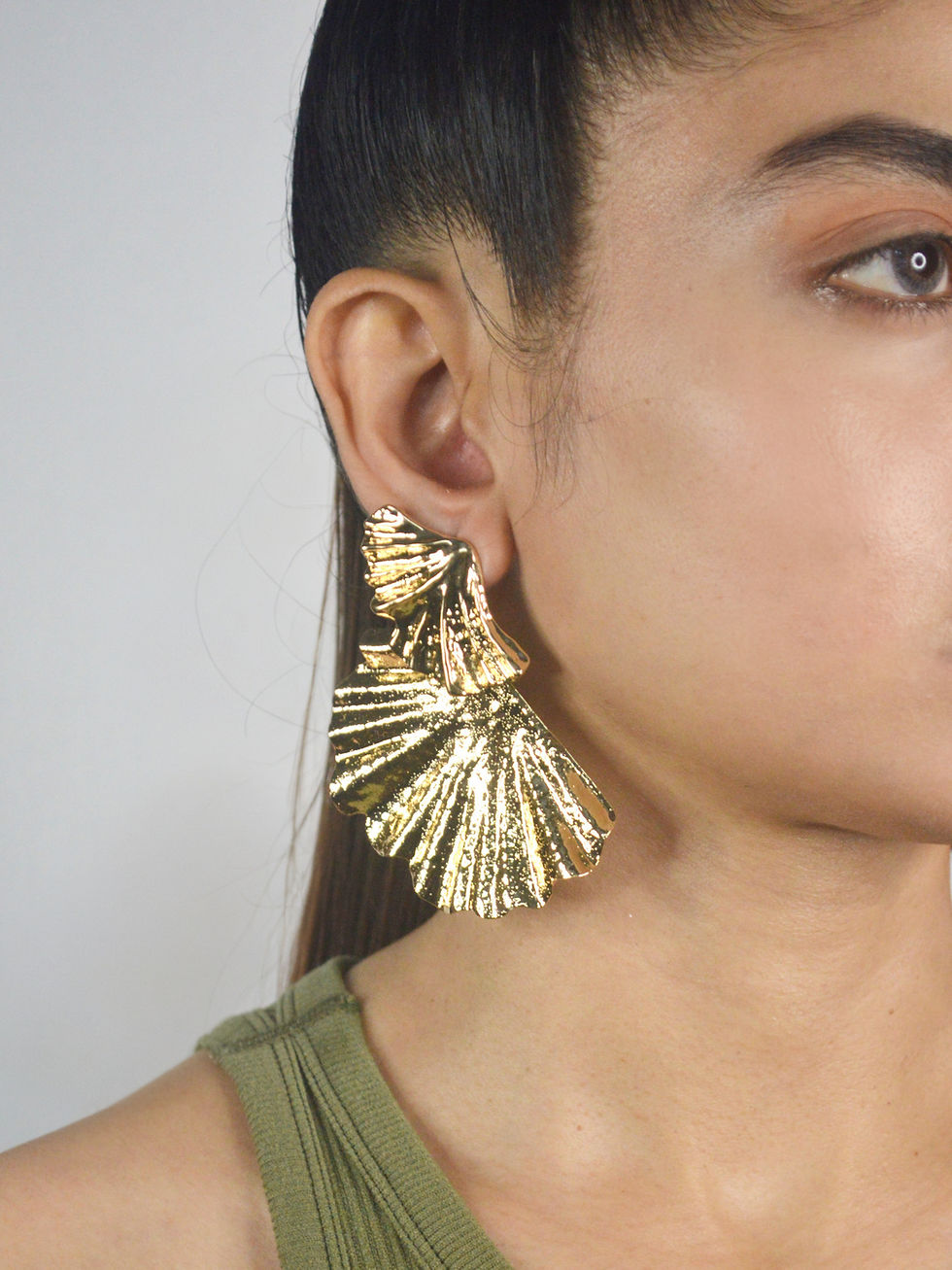 Thumbnail: ABSTRACT PETAL GOLDEN EARRINGS