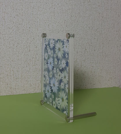 フォトスタンドA.2たて.jpg