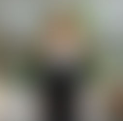 Benefits of using a fractional CMO versus a full-time marketing executive?