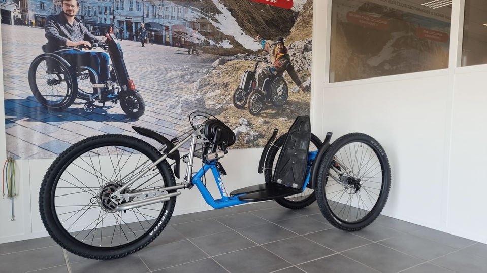 Handbike Hybride EVAS'ION avant gauche