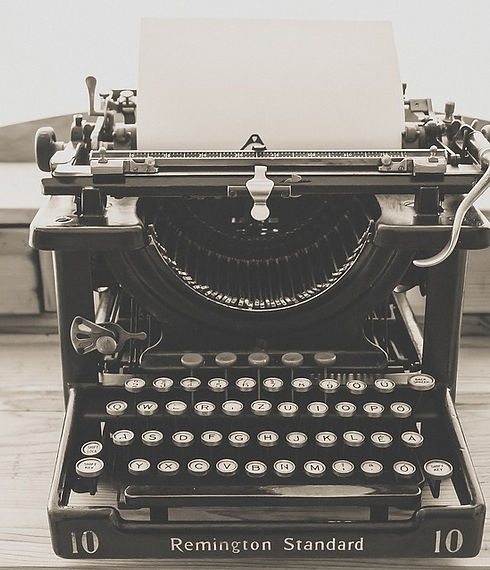 typewriter-1248088_960_720.jpg.jpg