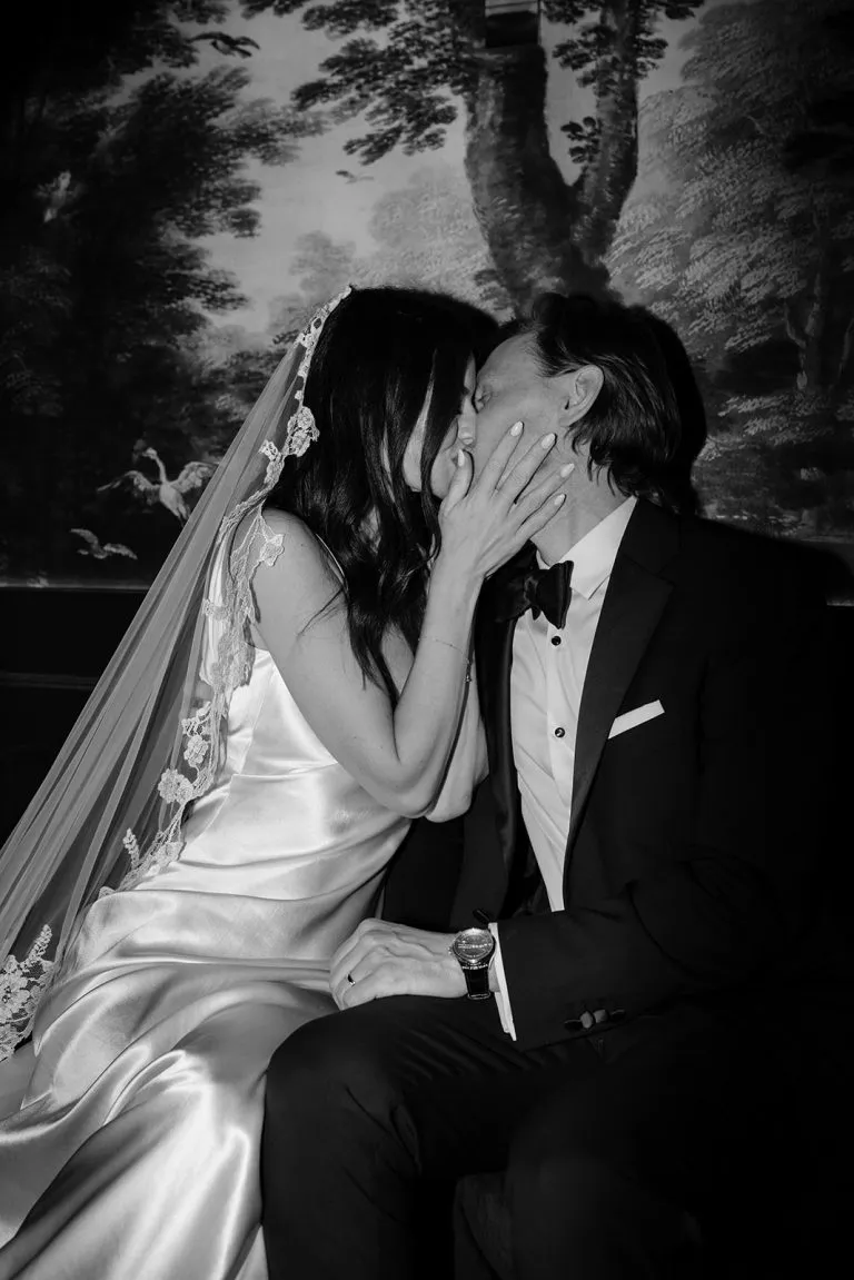 kissing couple black and white