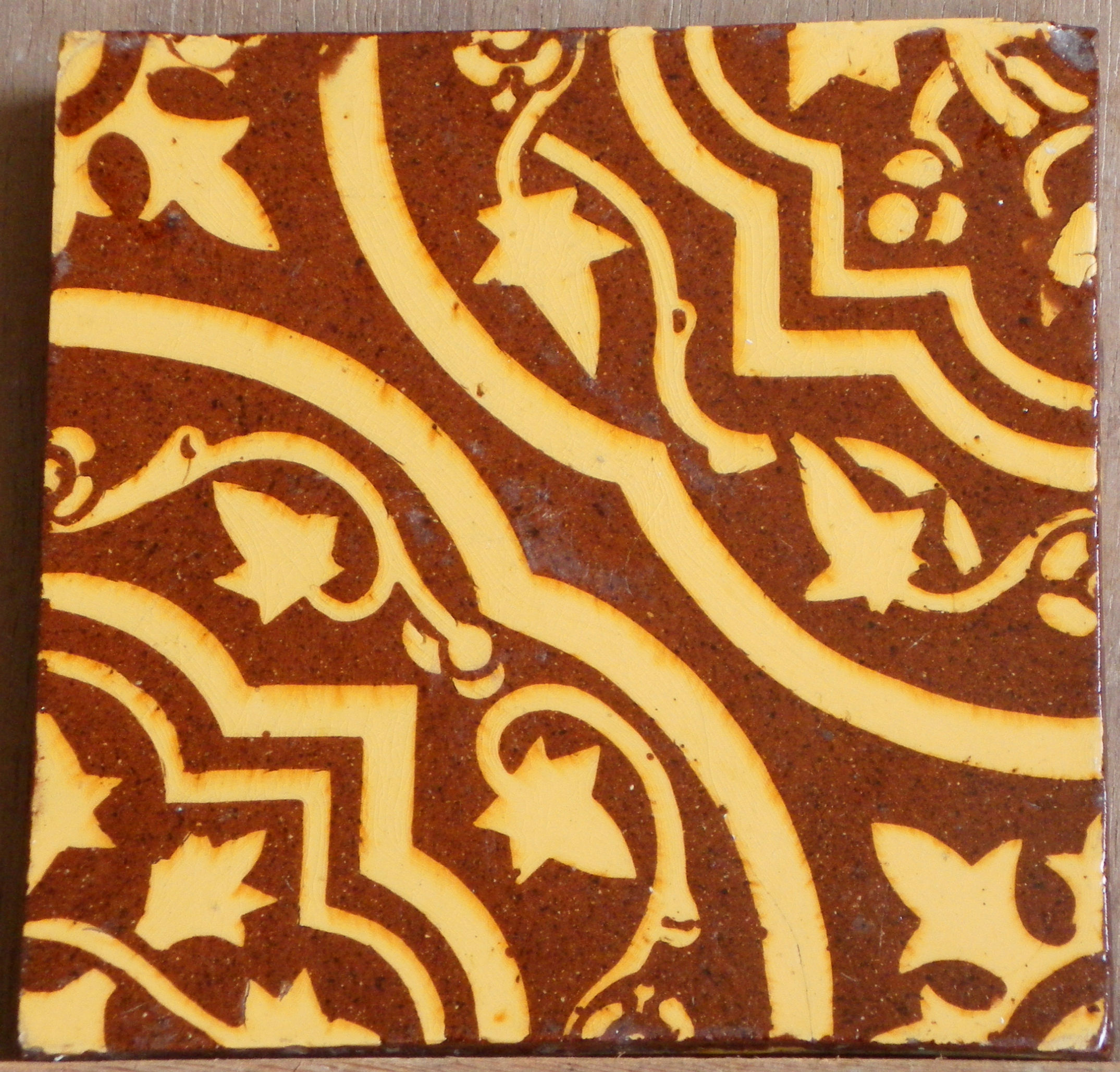Magnificent encaustic tile by Chamberlain of Worcester