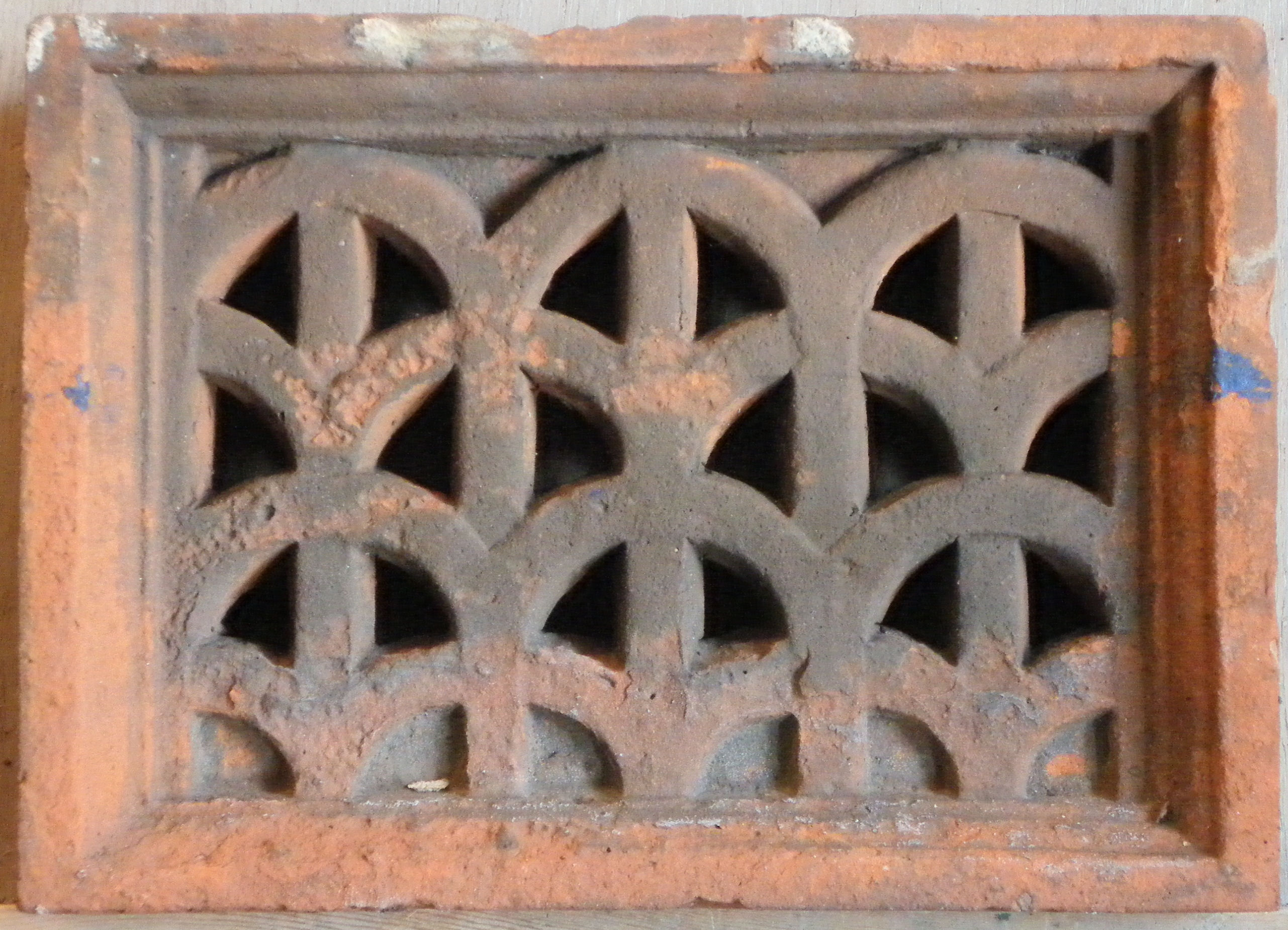 Large terracotta airbrick