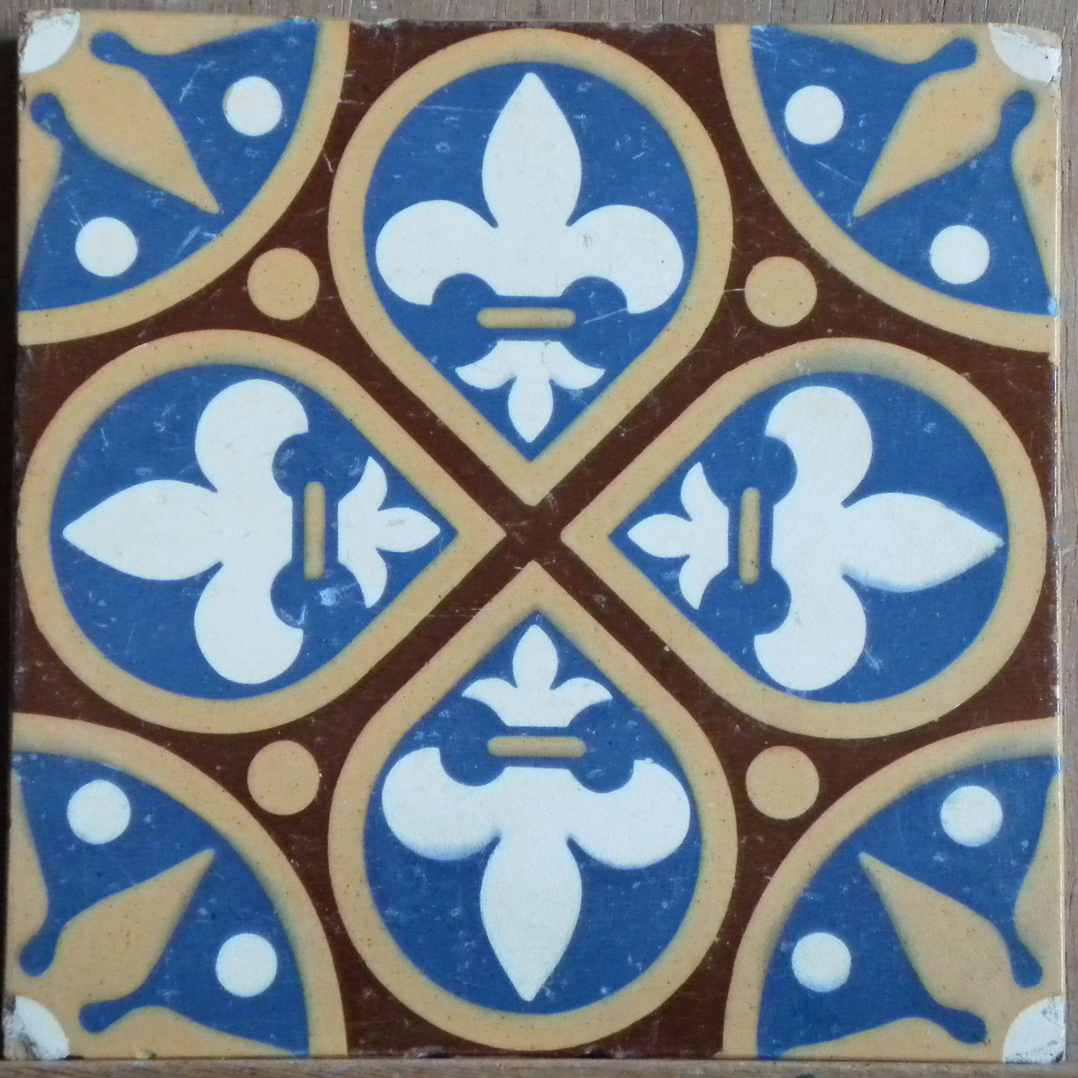 Fleur de lys pattern