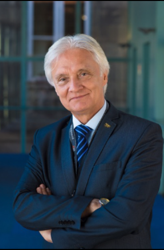 Arkadiusz Jawien, MD