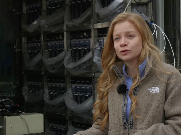 Battery-electrolyser system producing hydrogen for clean cooking in Africa