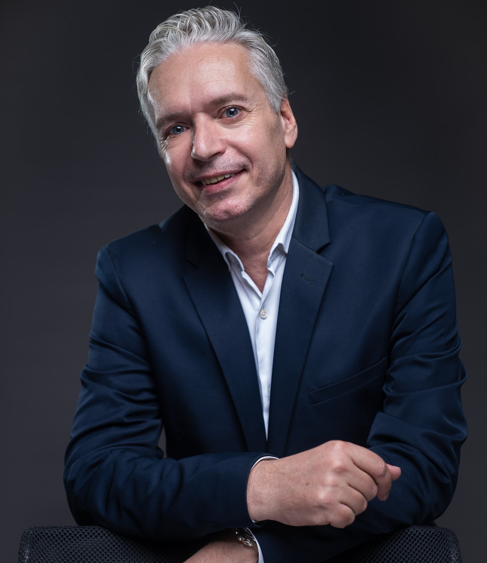 Nowfel Aït Ouyahia 3.jpg
