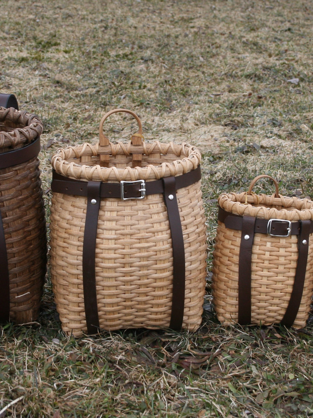 Munchkin Decorative Adirondack Pack Basket with Leather Harness