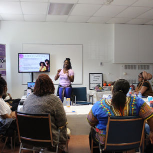 La montée en puissance de la profession de doula dans le monde francophone grâce à Transmission Maternité