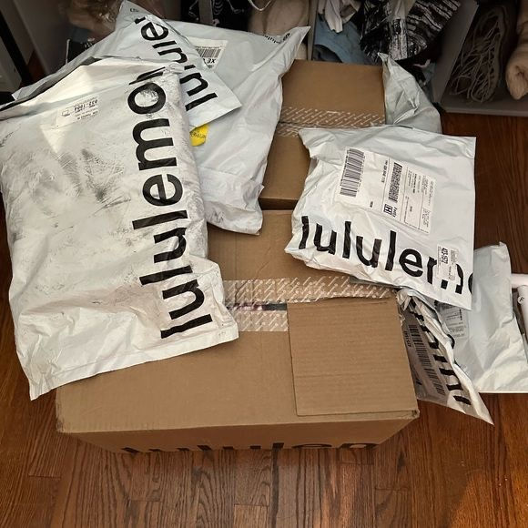 Thumbnail: LULULEMON Pallet -NWT,100% Authentic 