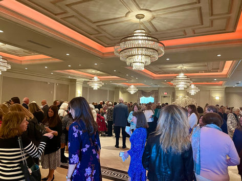 Author Luncheon cocktail hour