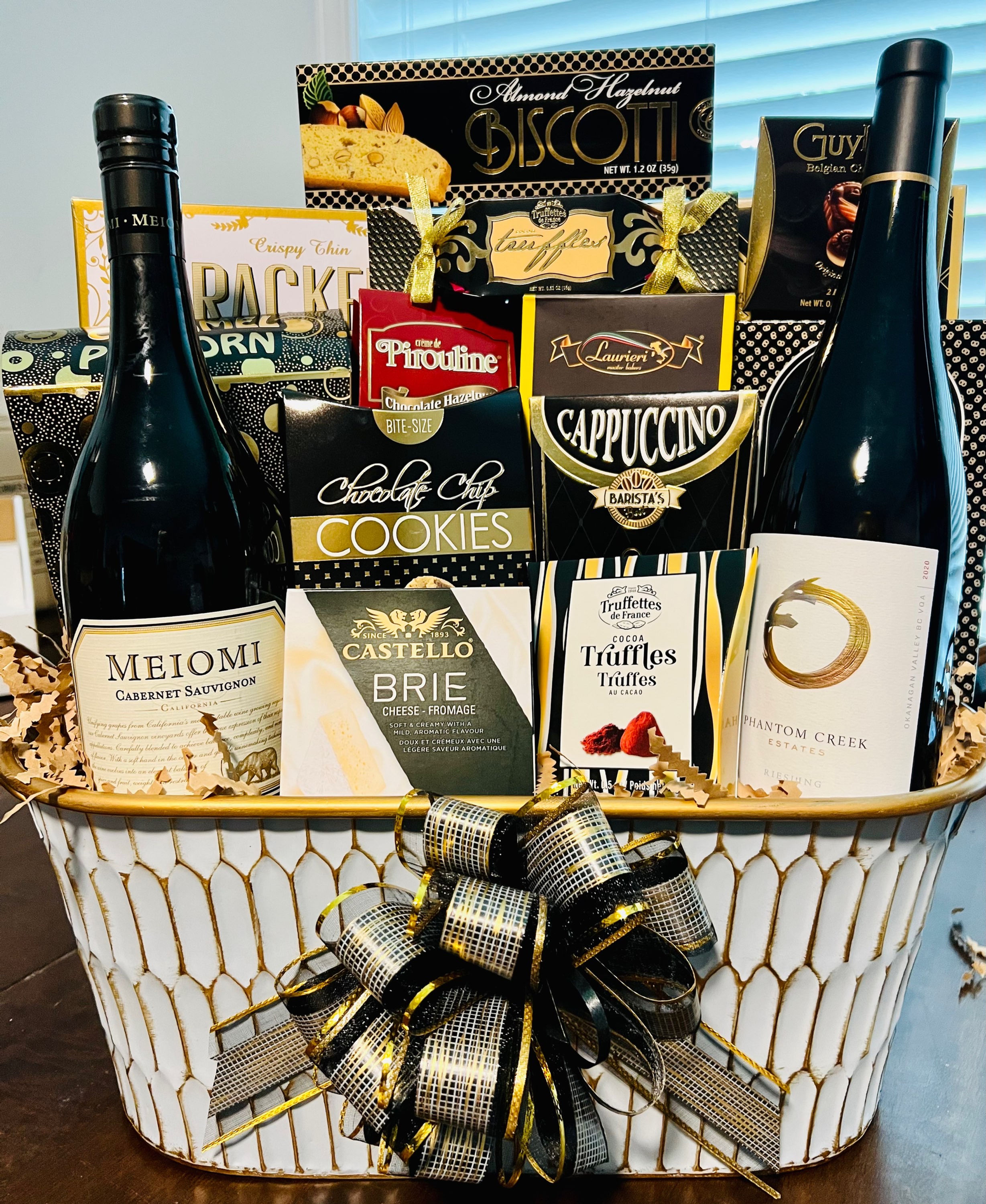 Large Appreciation Gourmet Gift Basket