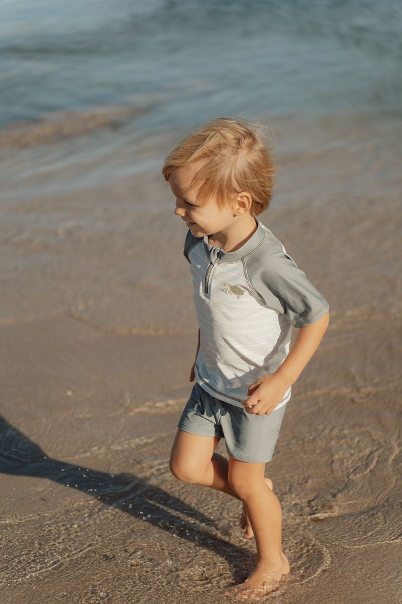 Thumbnail: camiseta  UV tortuga 3-4A