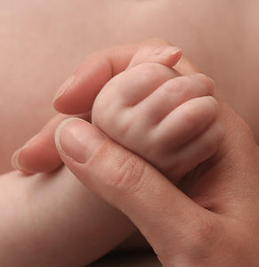 mum newborn baby photography.jpg