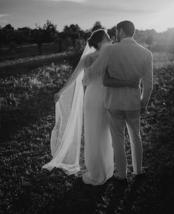 Lauren Wheeler Artistry. Wedding Hair & Makeup. Warwickshire. Cotswolds. Italy. Greece. Oxfordshire. Paris. Mykonos. Santorini. Puglia. Natural Hair & Makeup. Wedding Planning. Wedding Makeup. Wedding Hair. Warwickshire Wedding.