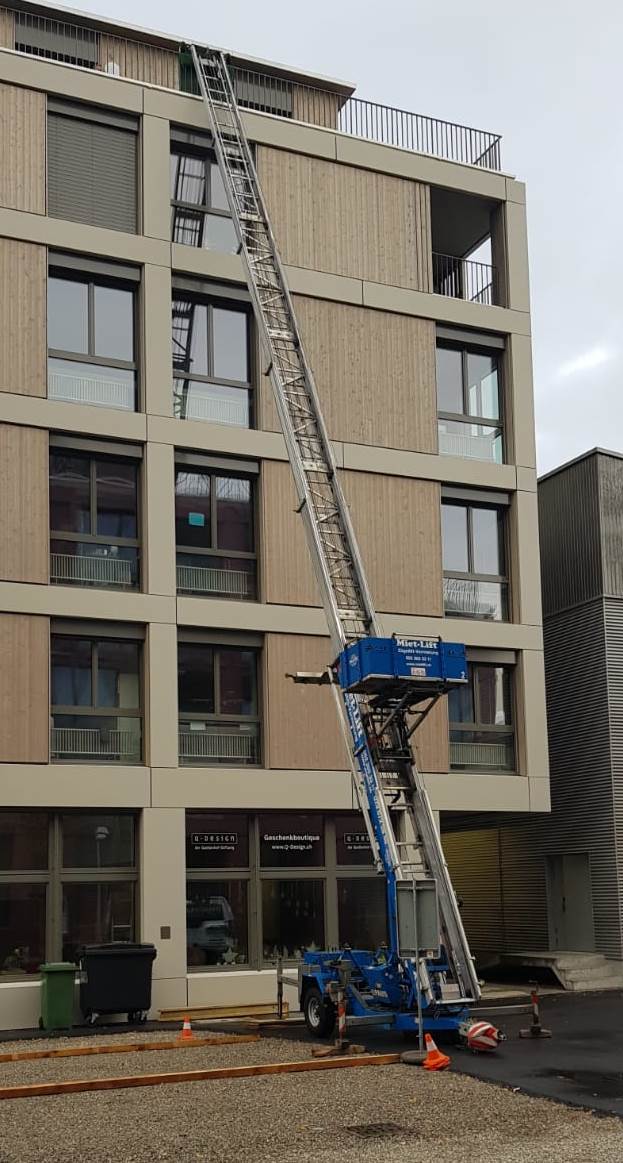 Möbel-, oder Materiallift mieten | Miet Lift Reinle AG | Elsau