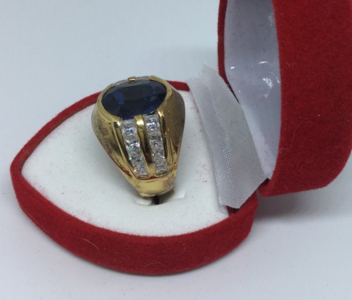 Miniature : Bague saphir ovale taille princesse 