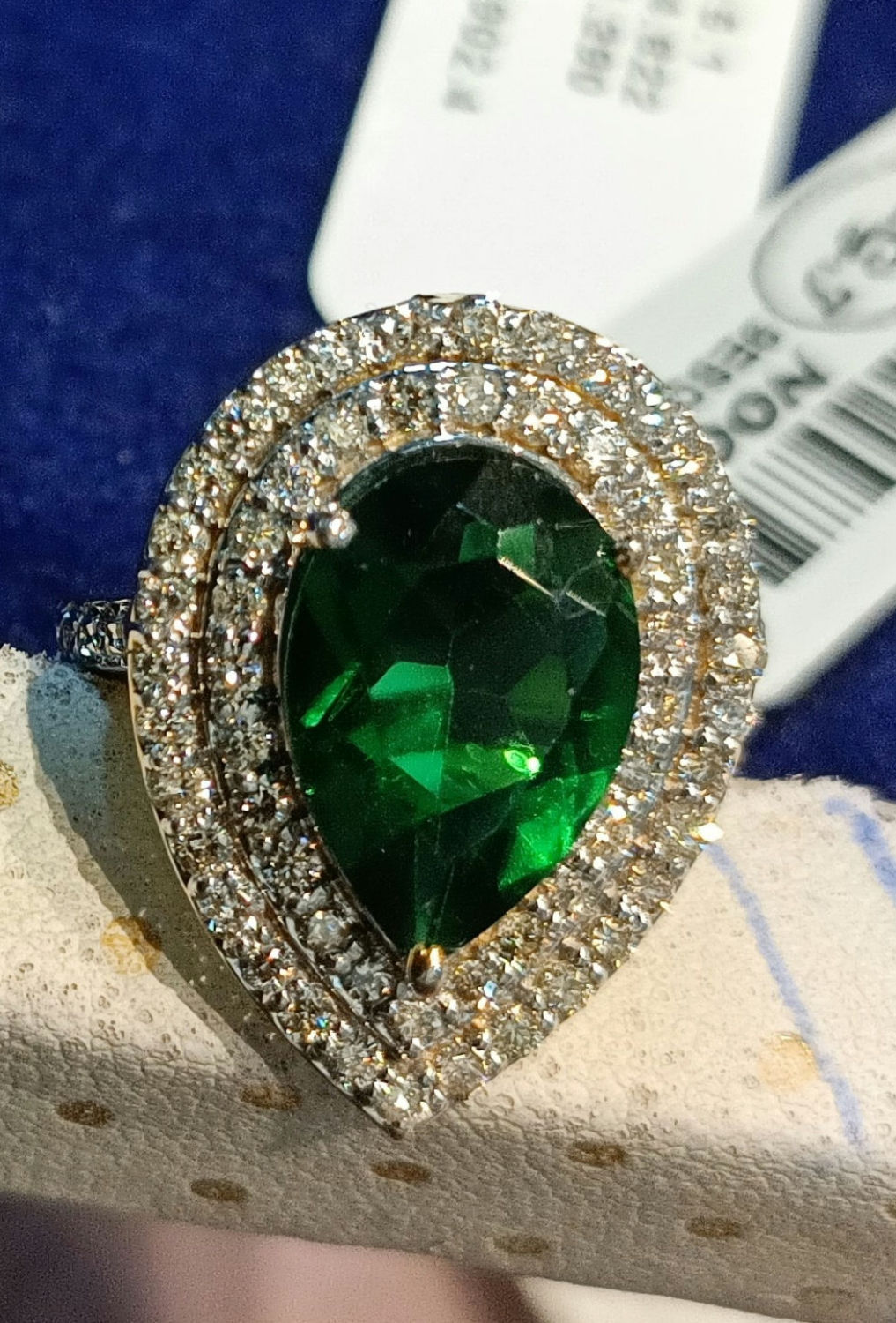 DAIMOND L R