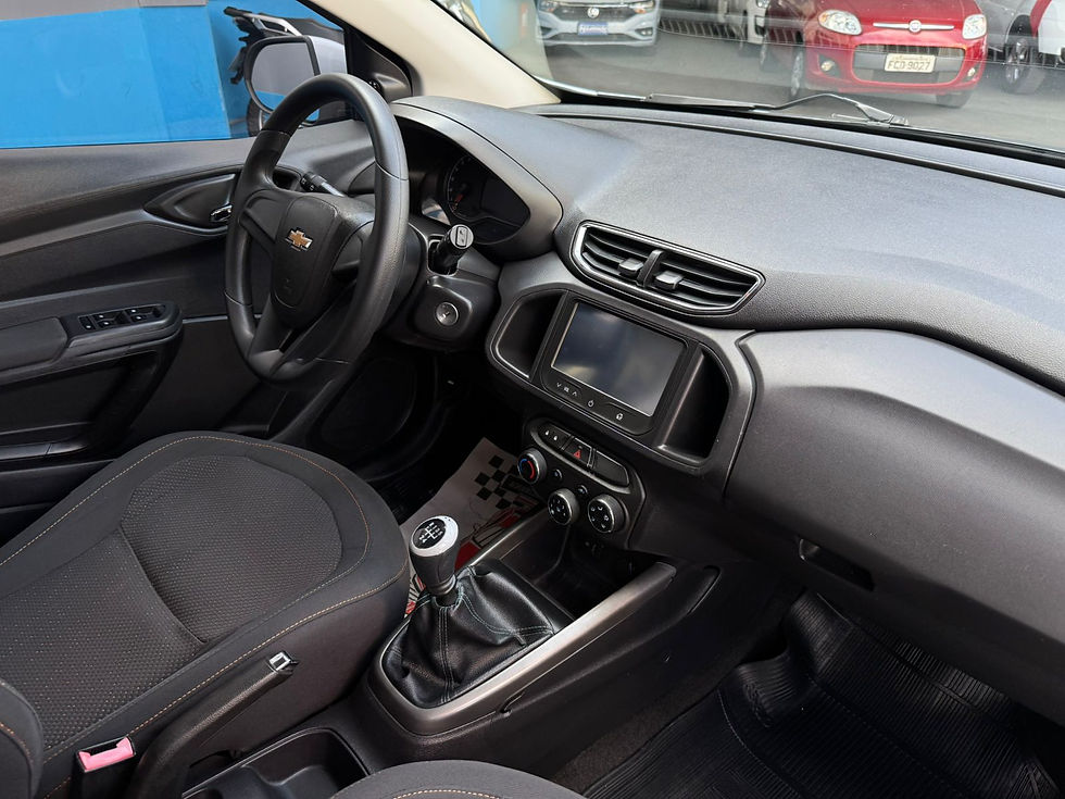 Miniatura: CHEVROLET ONIX 1.4 LTZ MANUAL - 2013