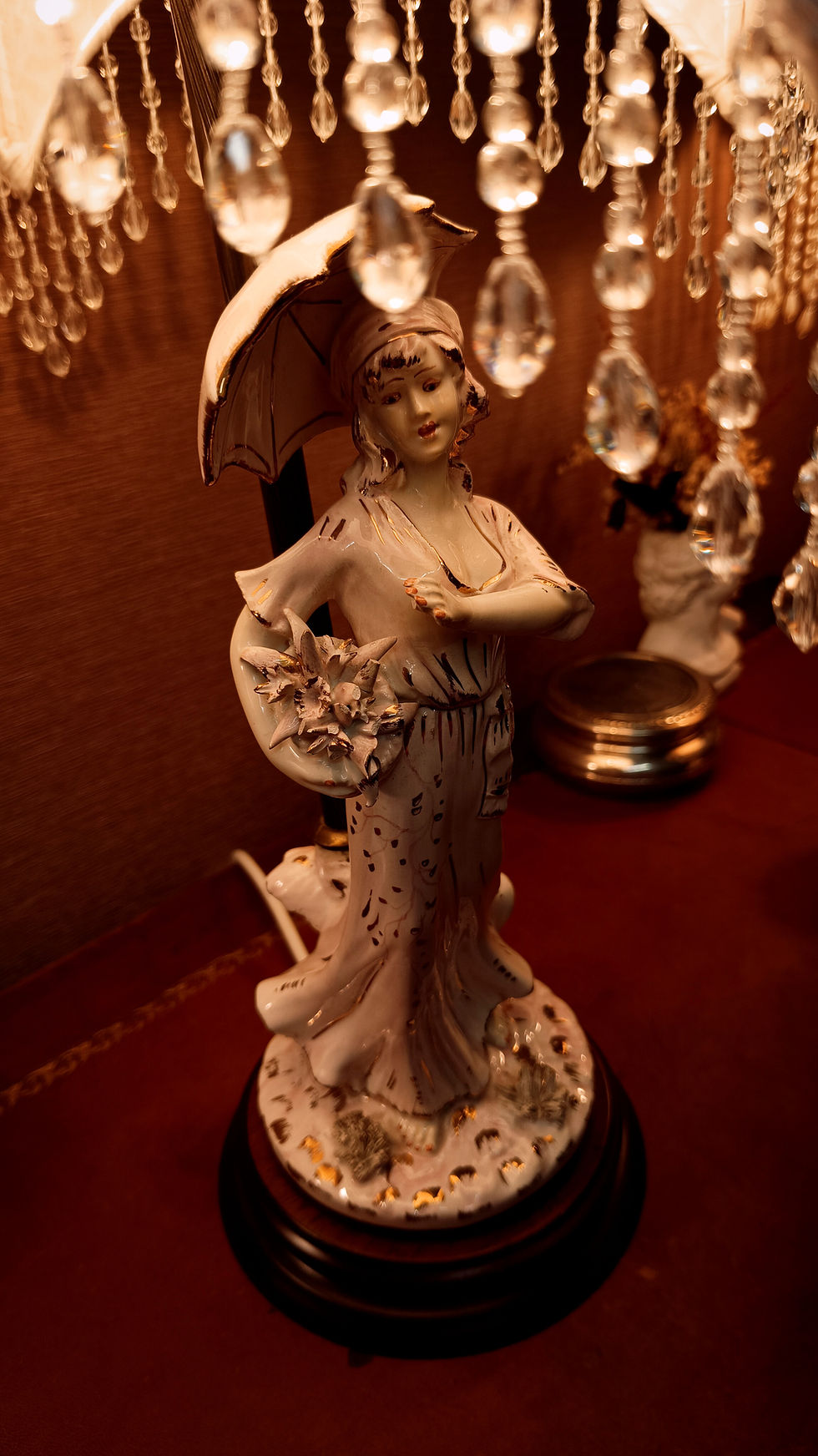 Miniature : Rosaline — Lampe ancienne en porcelaine figurative Belle Époque