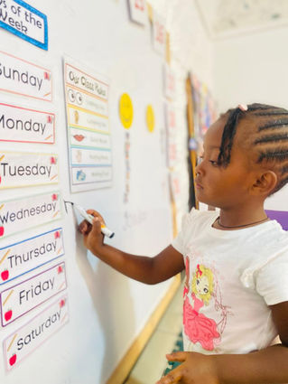 A Week of Discovery, Thinking, and Creative Exploration in Early Pre-K