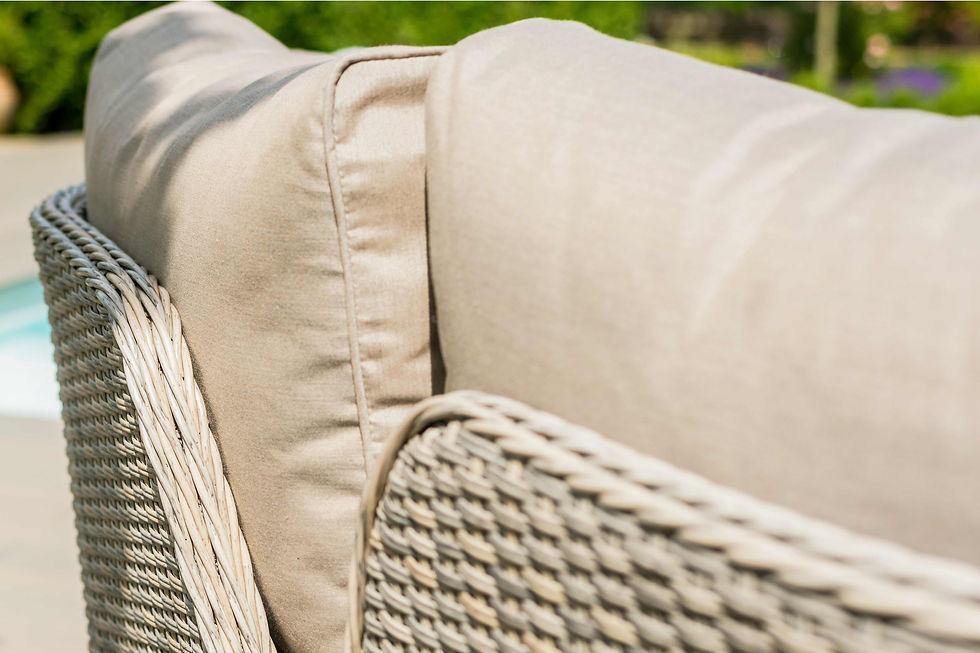 Thumbnail: Cotswold Daybed With Rising Table